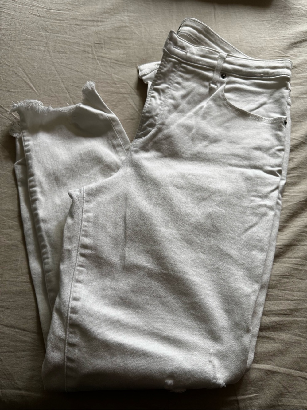 EUC Abercrombie & Fitch White High-Rise Skinny Ankle Jeans Curve Love 32 14